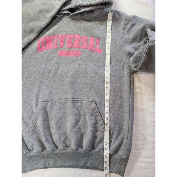 Universal Studios Gray Hoodie Size M Pink Logo Theme Park Souvenir Sweatshirt - Picture 6 of 7